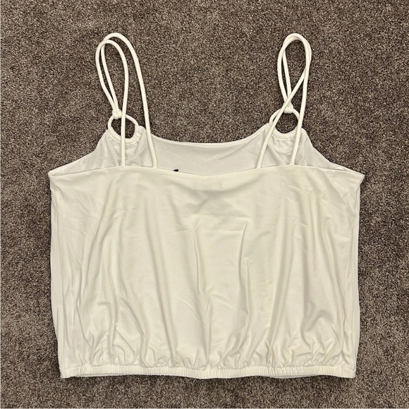 Express Women’s Tank Size XL Skimming Scoop Neck Double Strap Loop White NWT $54 - Picture 9 of 16